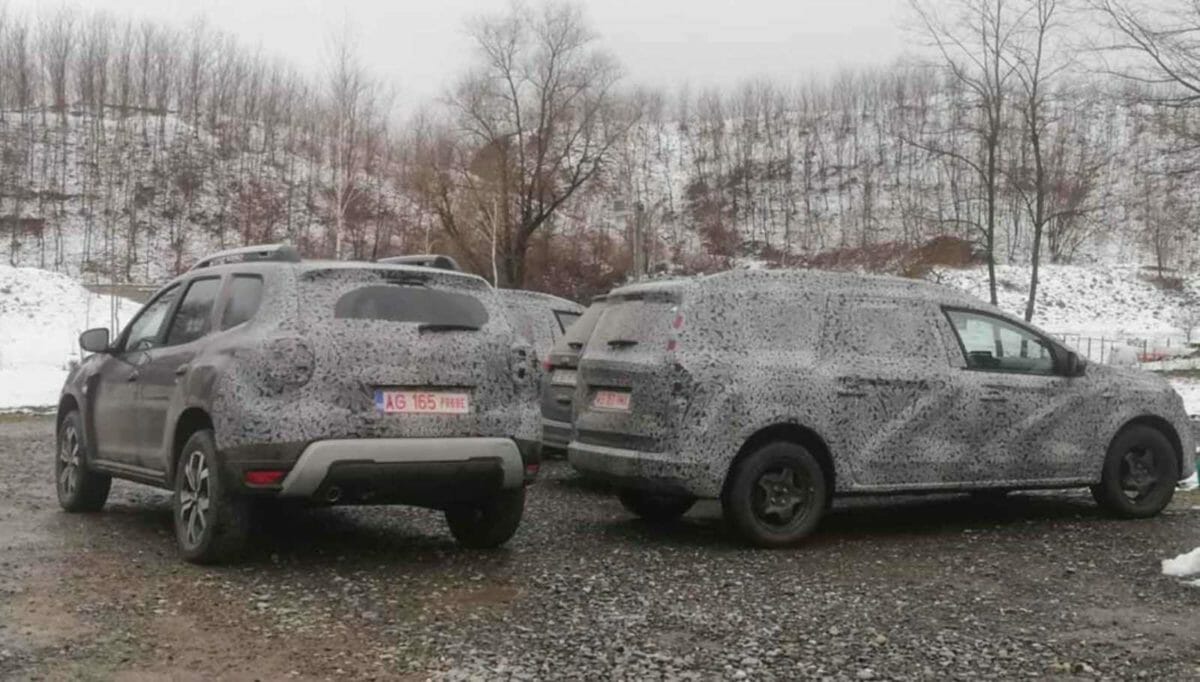 Renault Duster Dacia 7 seater spied