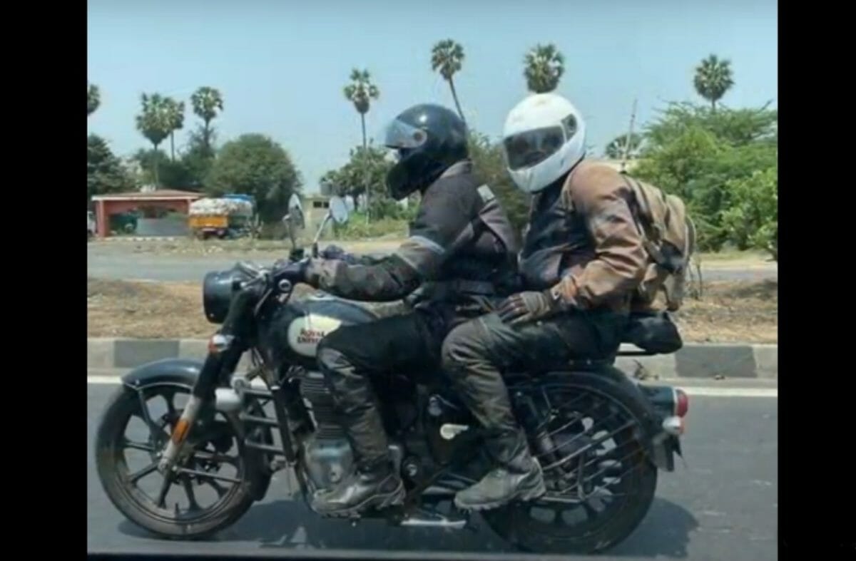 Royal Enfield Classic  spied again