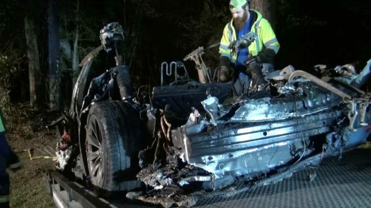 Tesla autopilot crash