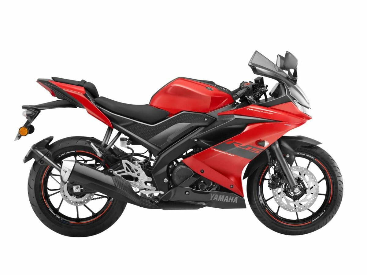 Yamaha R15 V3 Metallic Red (1)