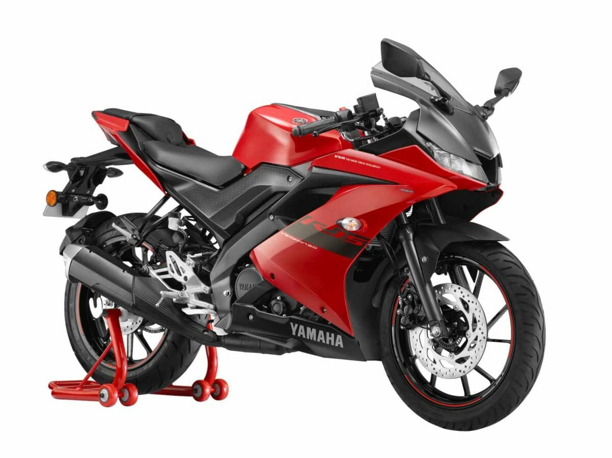 Yamaha R15 V3 Metallic Red (2)