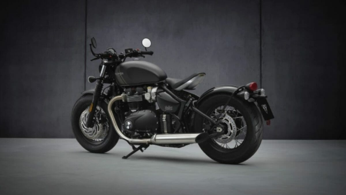 2021 Triumph Bonneville Bobber (1)