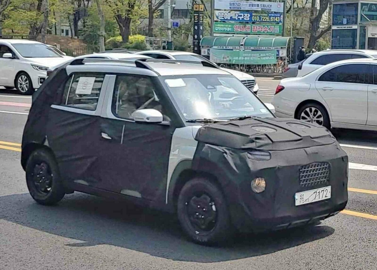 Hyundai AX1 Spy Shot (1)