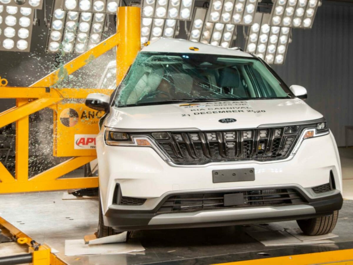 Kia carnival crash test