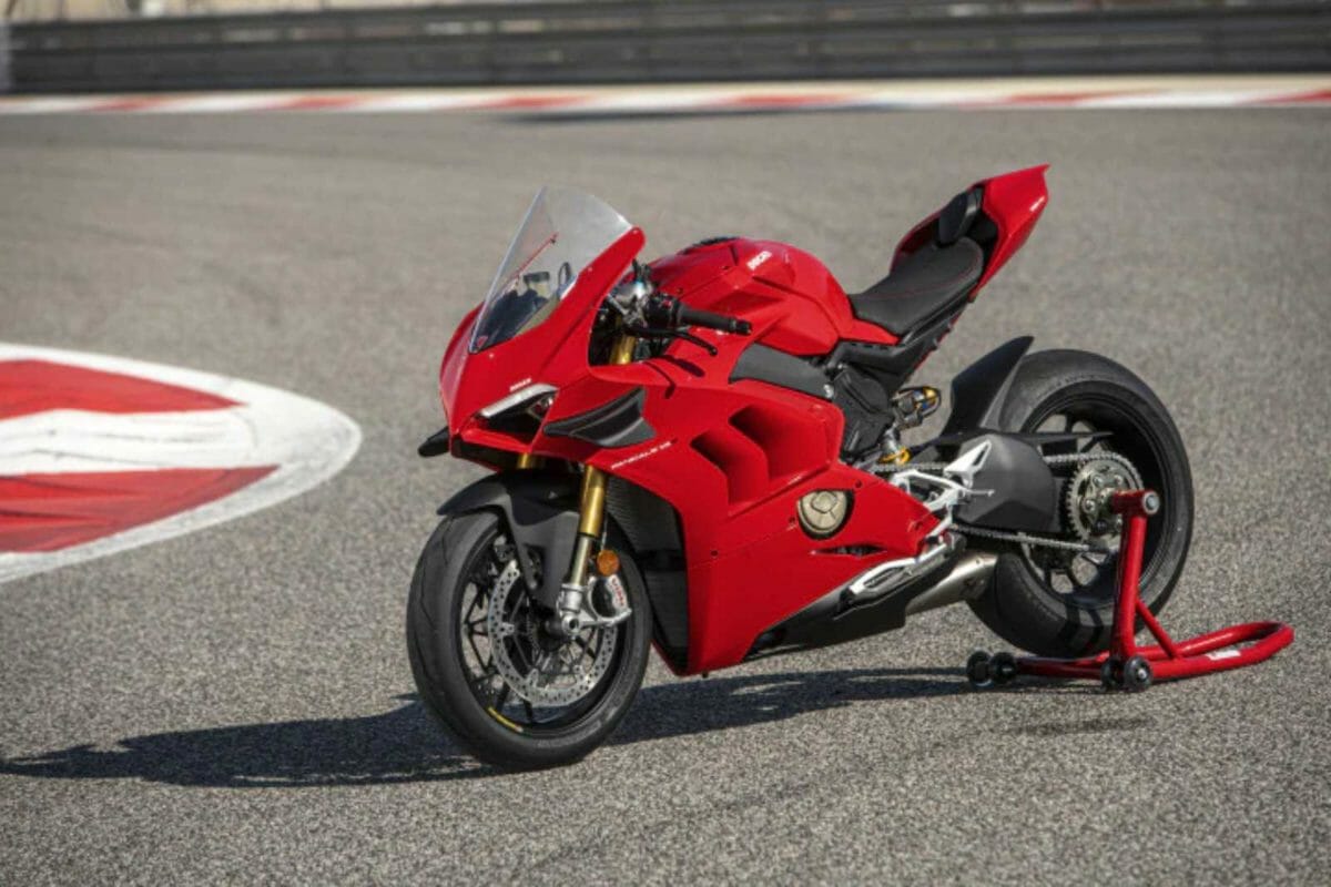 Ducati Panigale V4 (1)