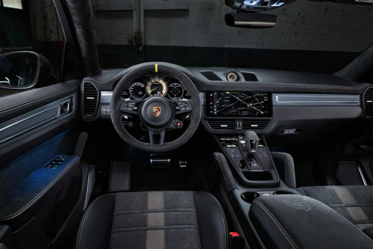 Porsche Cayenne Turbo GT interior (1) Porsche Cayenne Turbo GT interior (1)