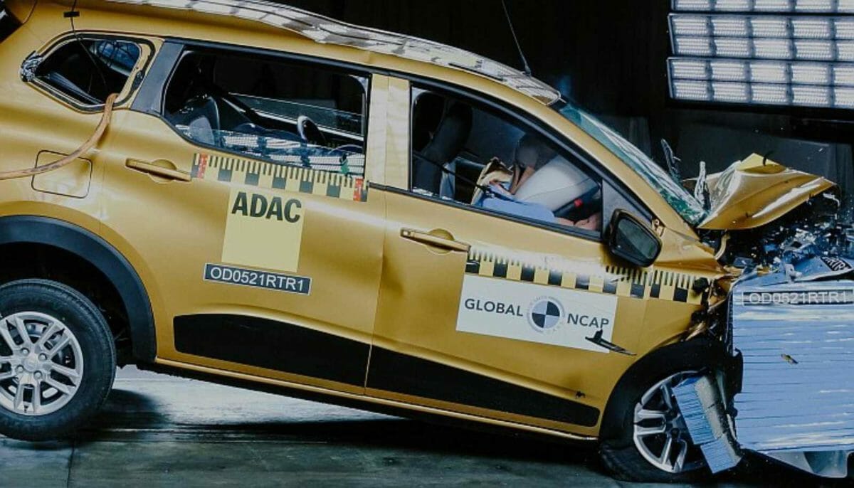 Renault triber crash test