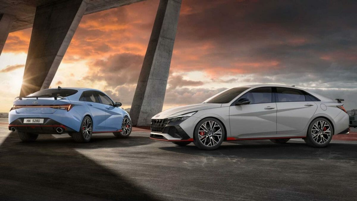 2022 Hyundai Elantra N (3) 2022 Hyundai Elantra N (3)