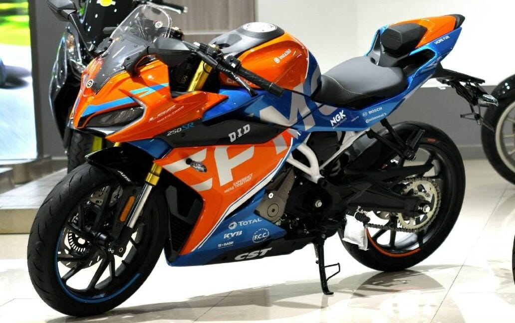 CFMOTO SR