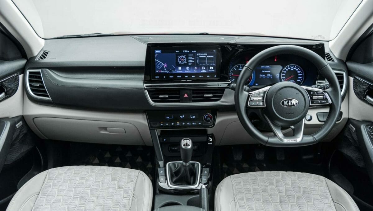 Kia Seltos GTX interior