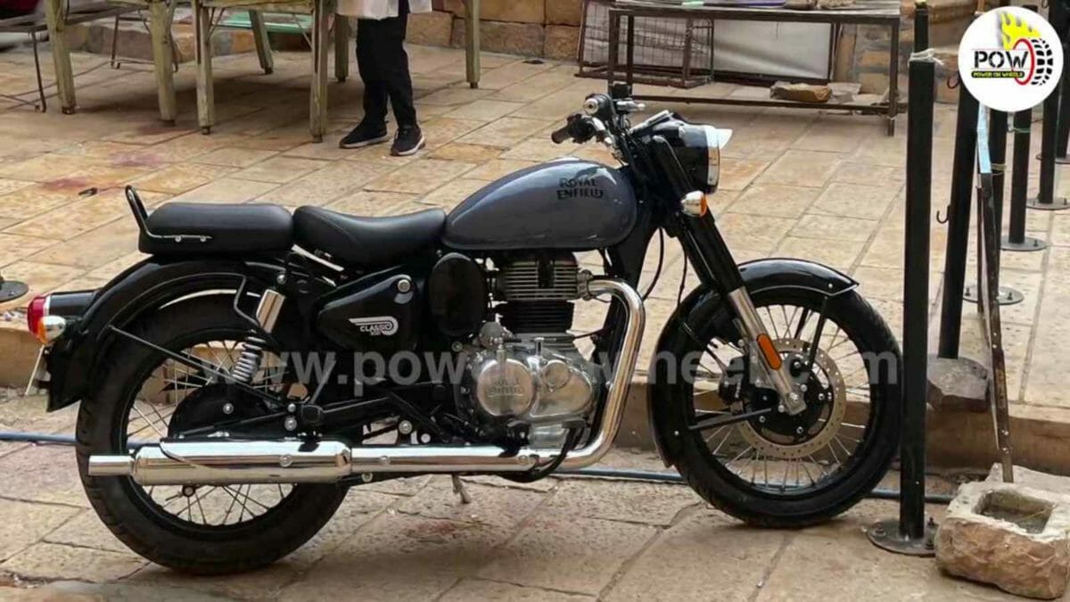 Royal Enfield Classic 350 spied