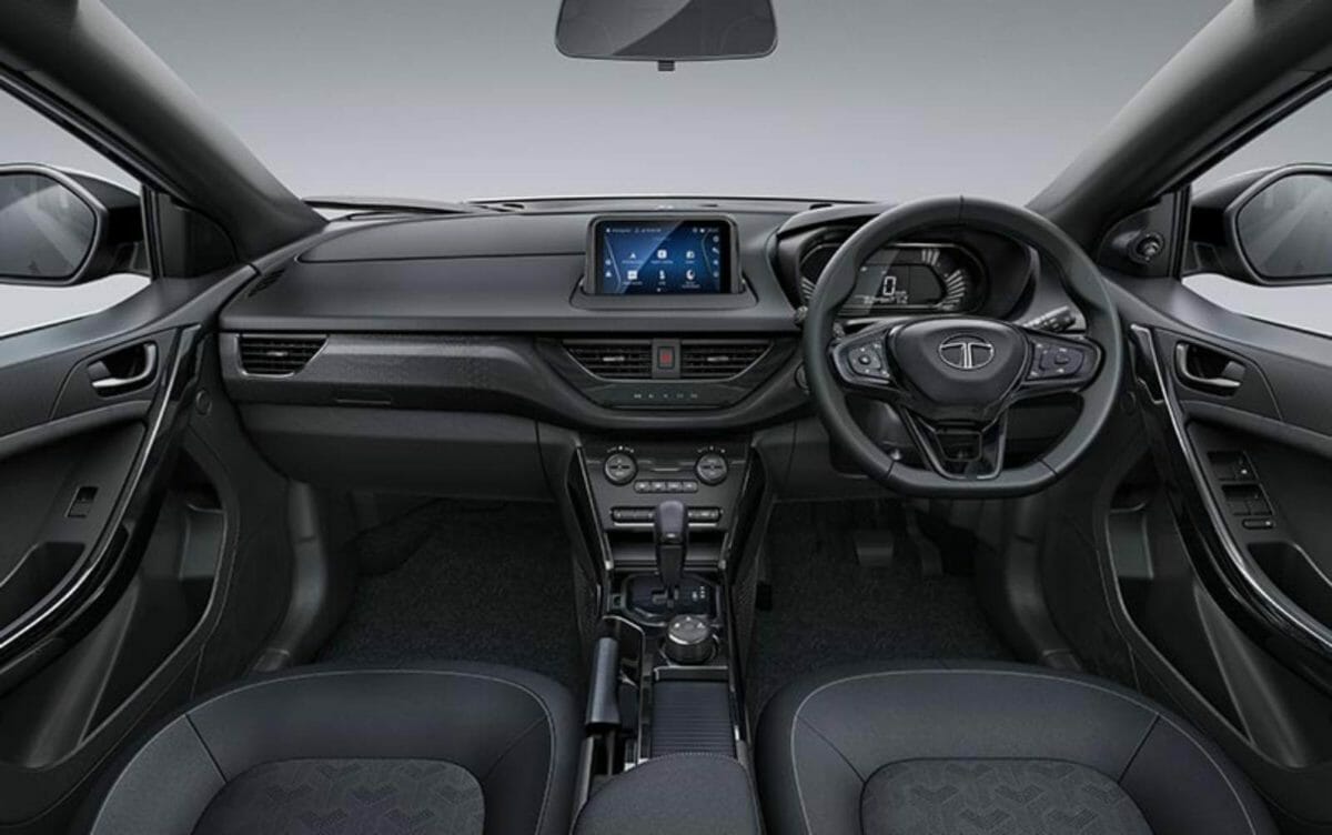 Tata Nexon Dark Edition (1)