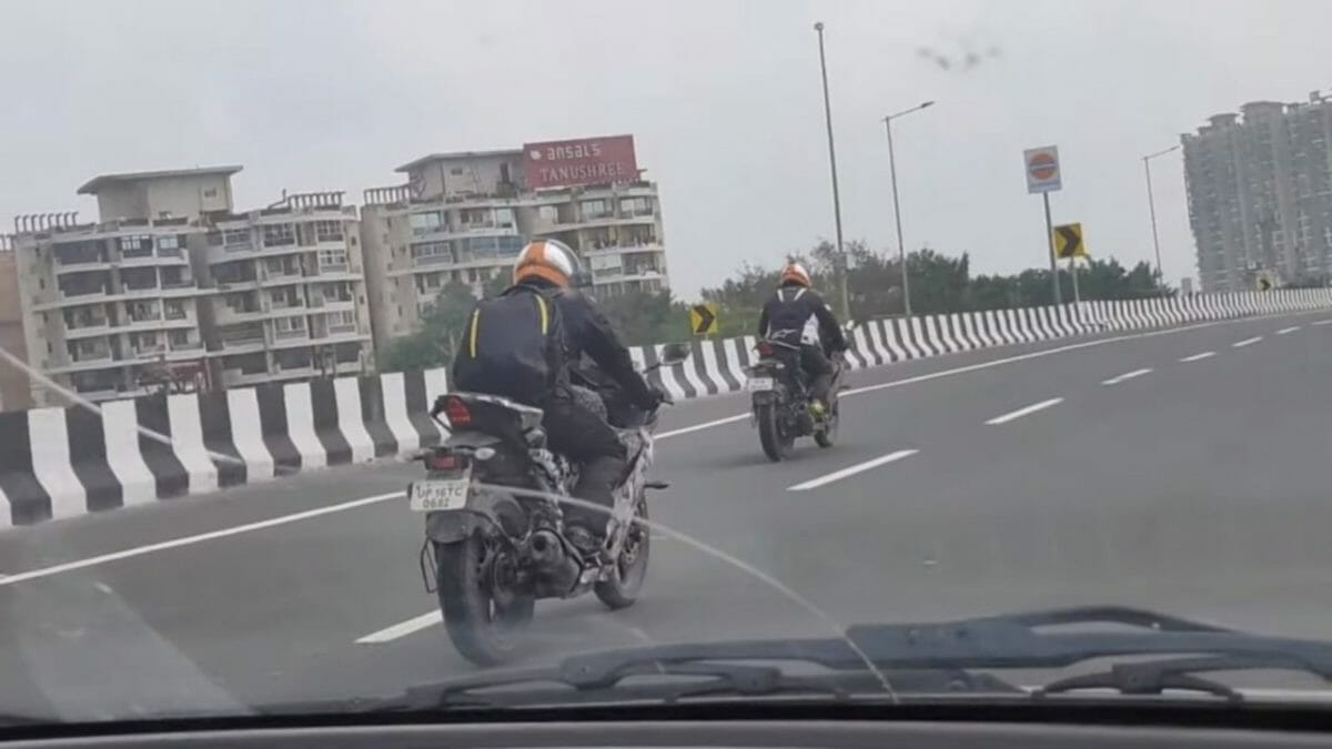 Yamaha R v spied