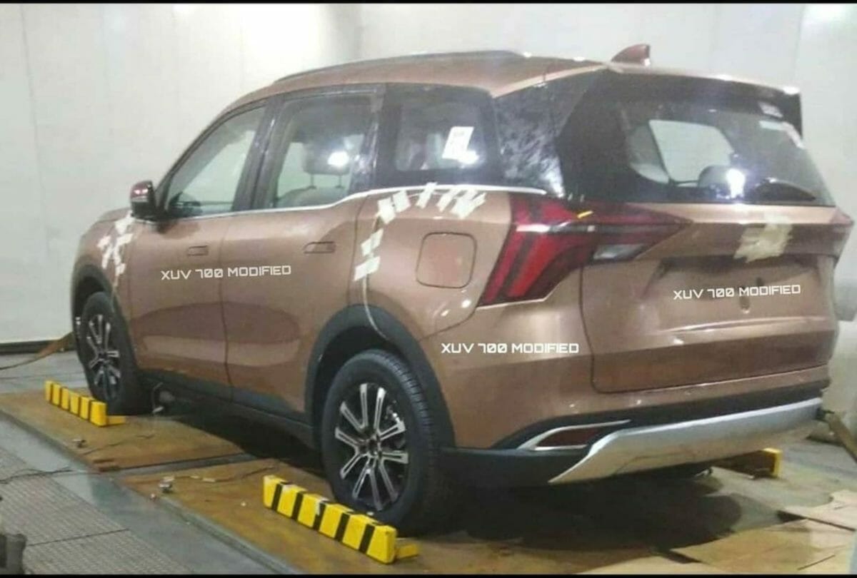 xuv700 leaked in chakan rear