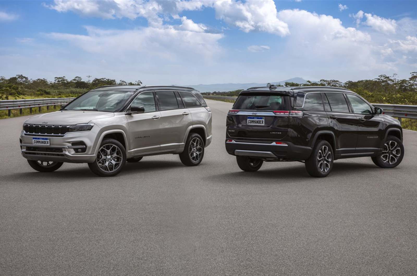 2021 Jeep Commander Finally Breaks Cover! | Motoroids