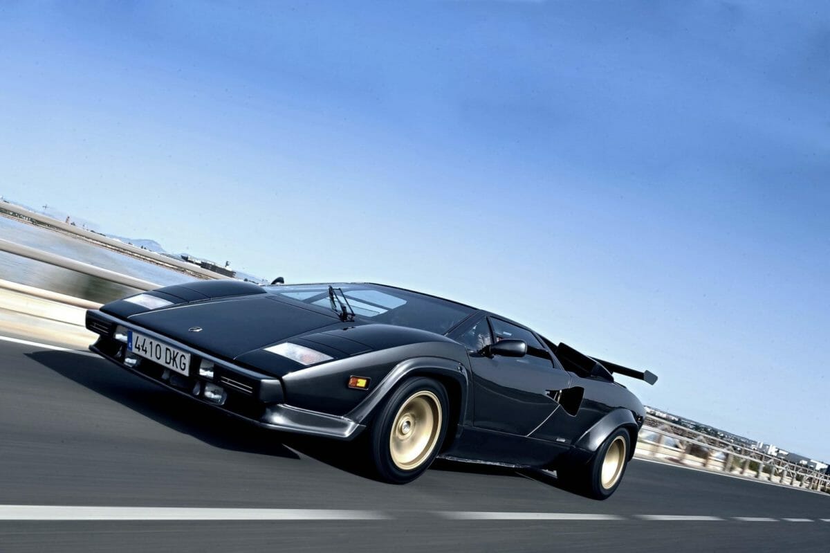 lamborghini countach old (1)