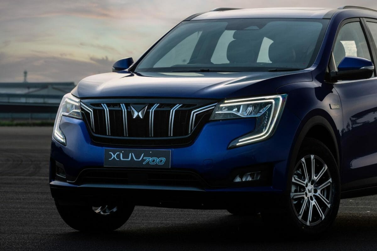 mahindra xuv700 press release blue