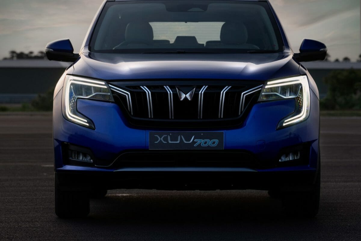 mahindra xuv700 press release front