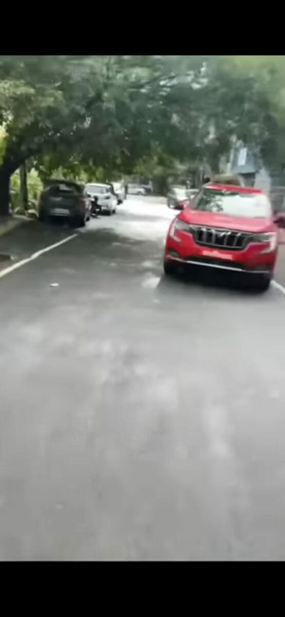 mahindra xuv700 spotted undisguised red