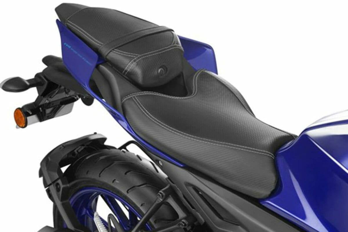 2021 Yamaha R15 V4 Accessories (4)