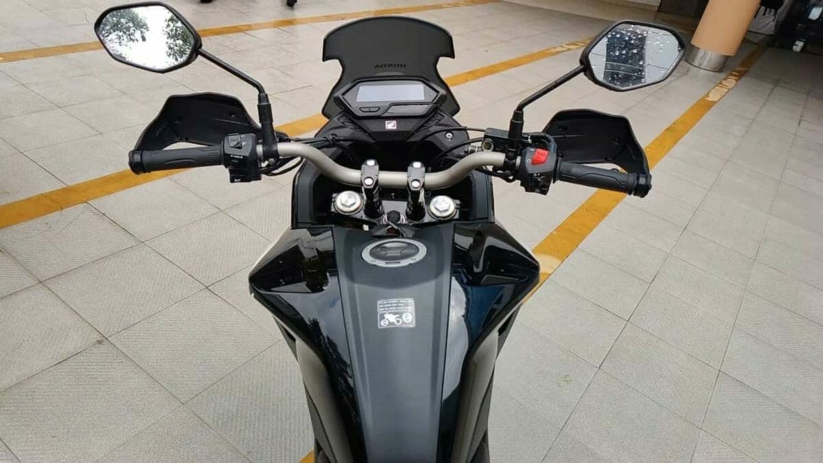 Honda CB200X Review (4)