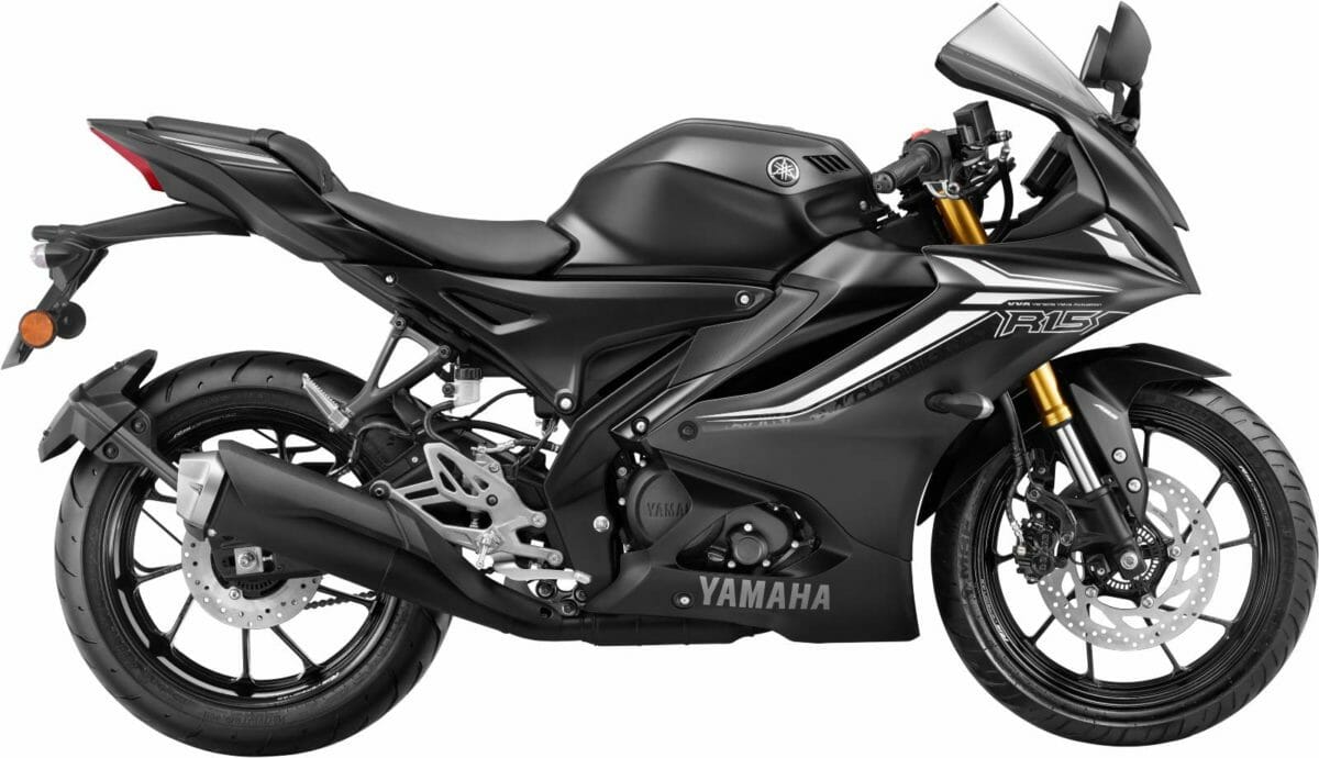 Yamaha Dark Knight R15 V4 R side