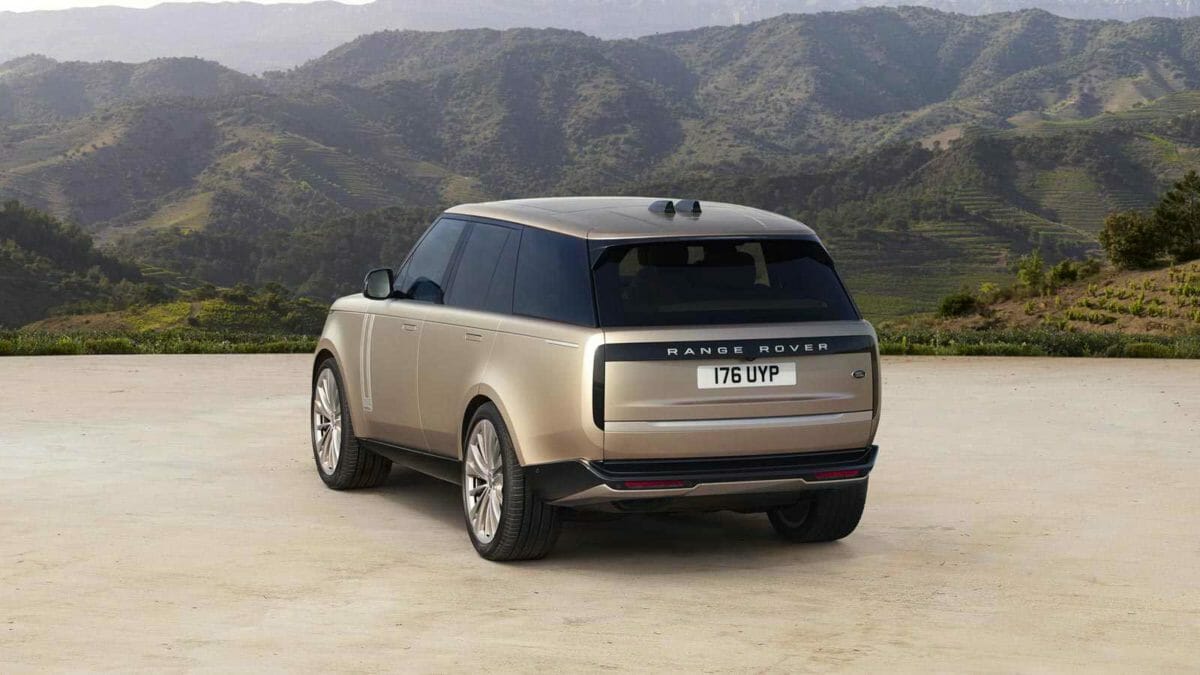 2022 Range Rover Backview