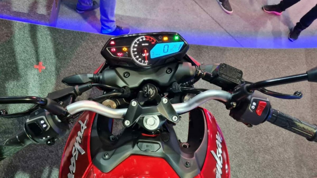 Bajaj Pulsar 250 (4)