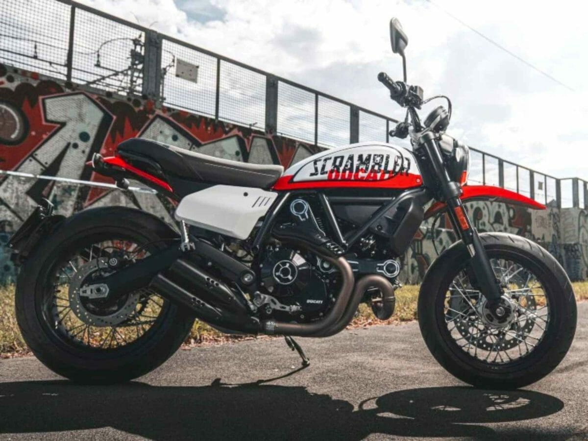 Ducati Scrambler Urban Motard (1)