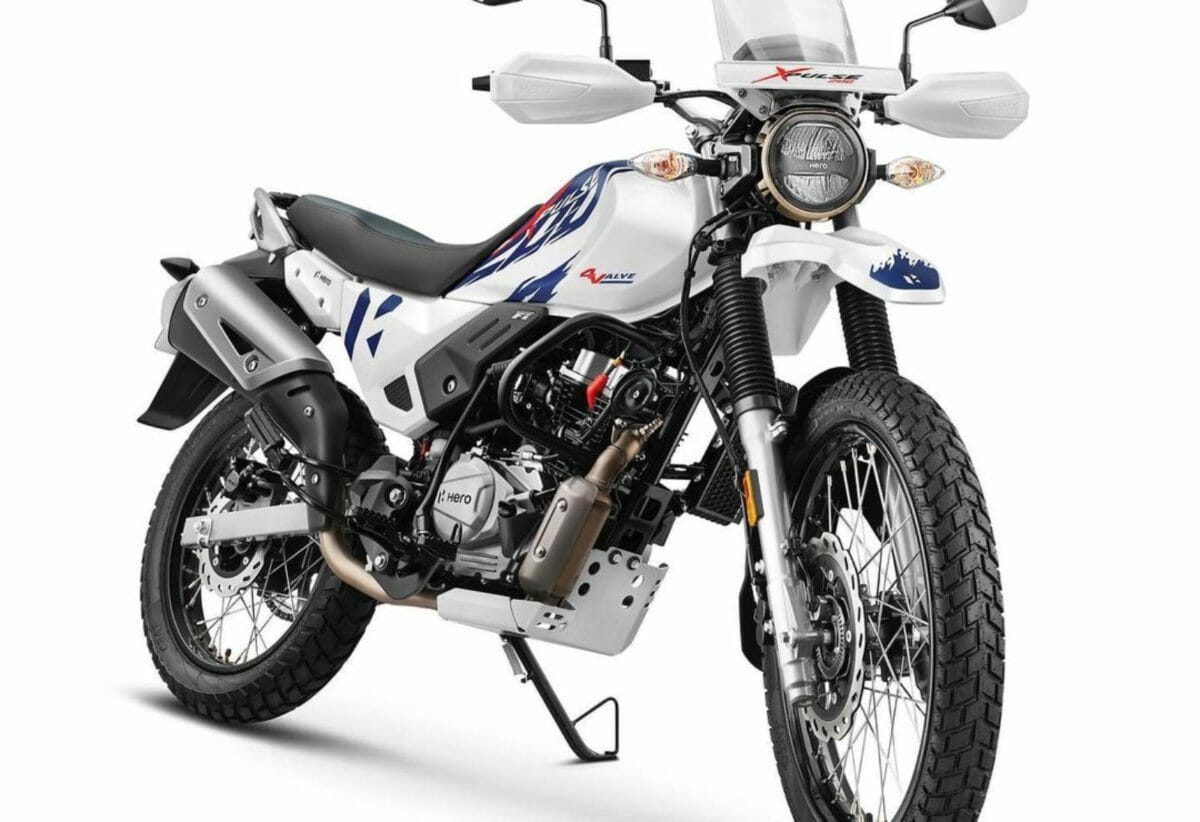 Hero XPulse 200 4V launched front