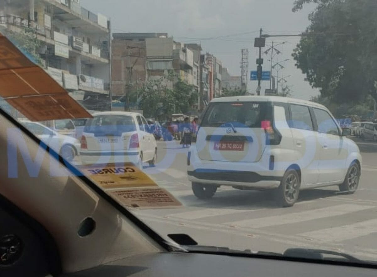 Maruti suzuki XL5 spotted rear