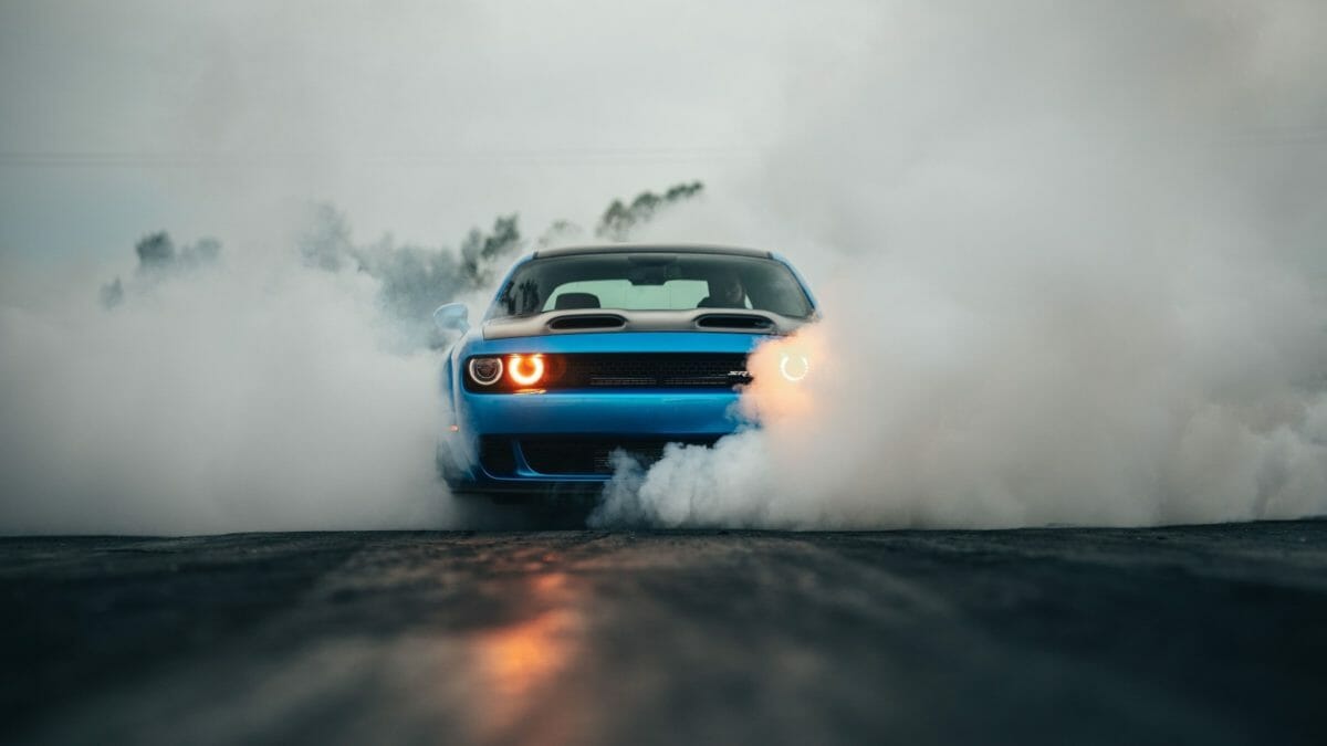 Dodge Challenger SRT Hellcat Burnout