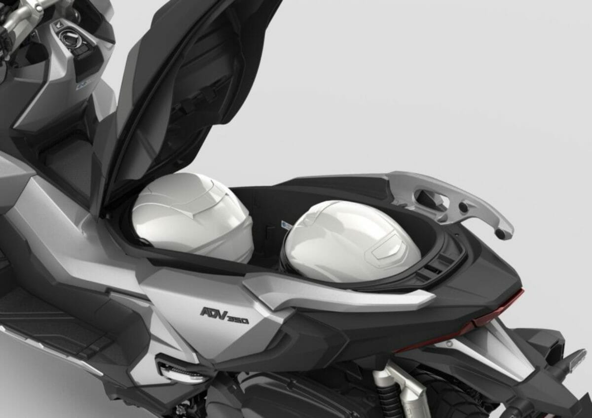 Honda ADV 350 Uder Seat Storage