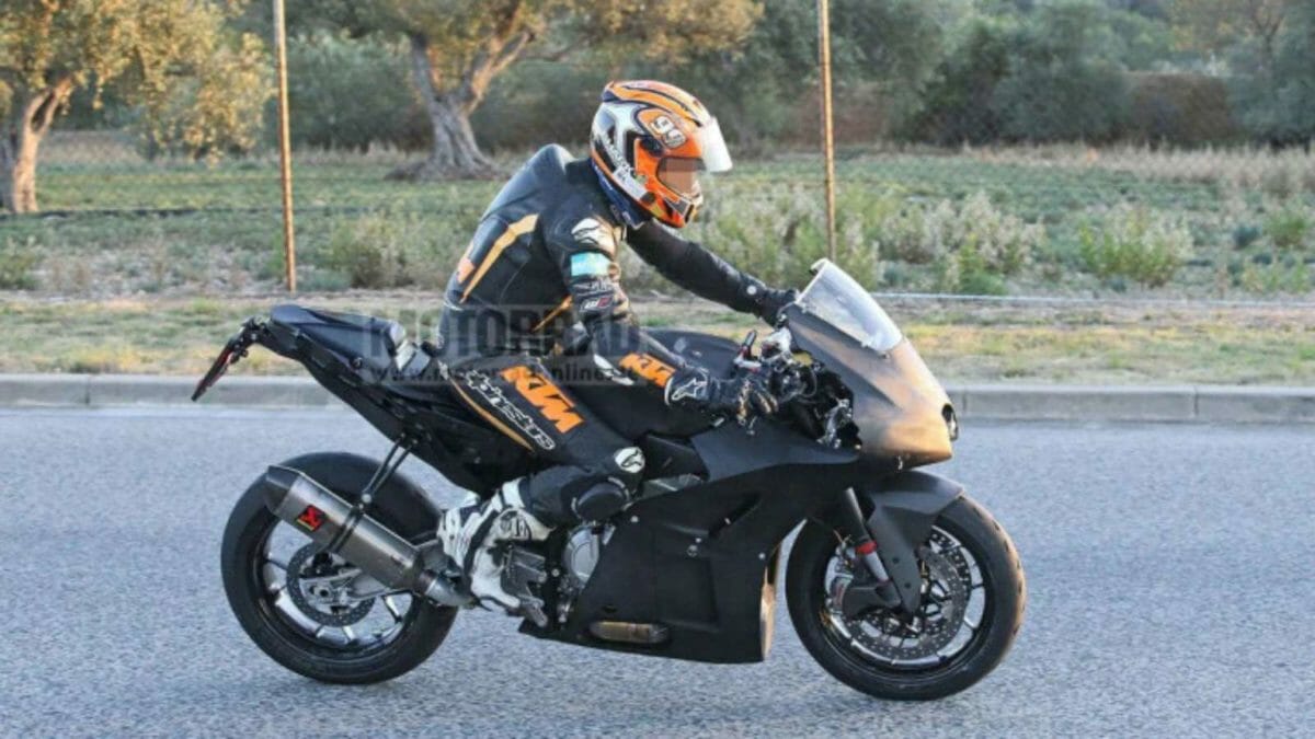 KTM RC8 Spied (2)