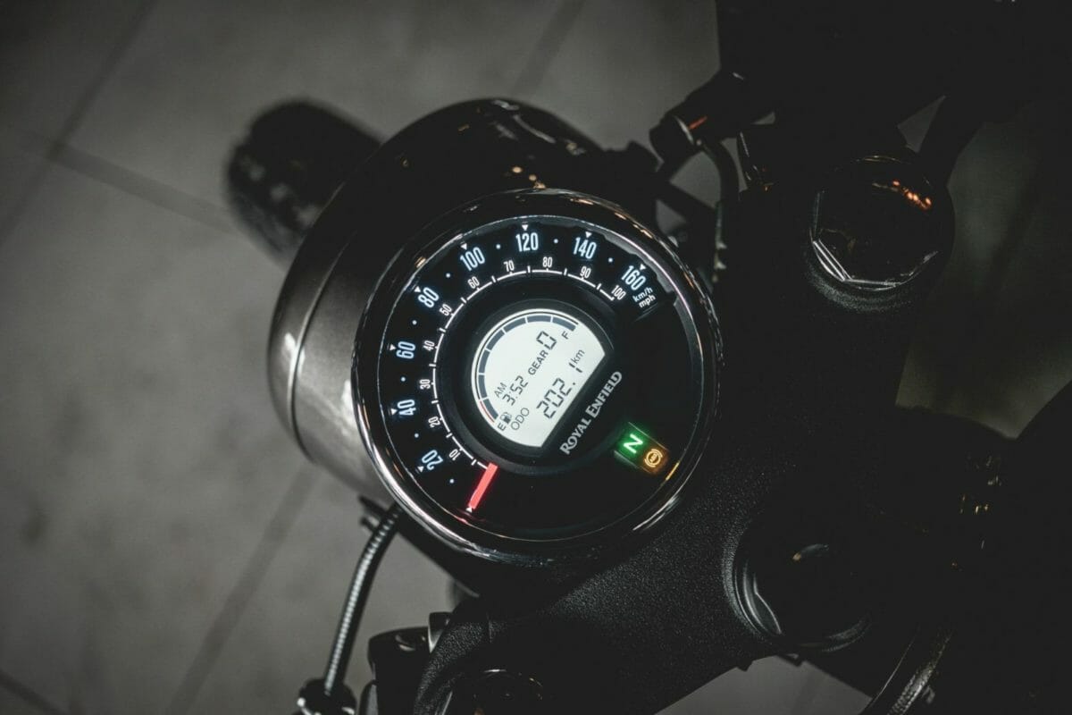Project KHUN by Zeus Custom Instrument Cluster
