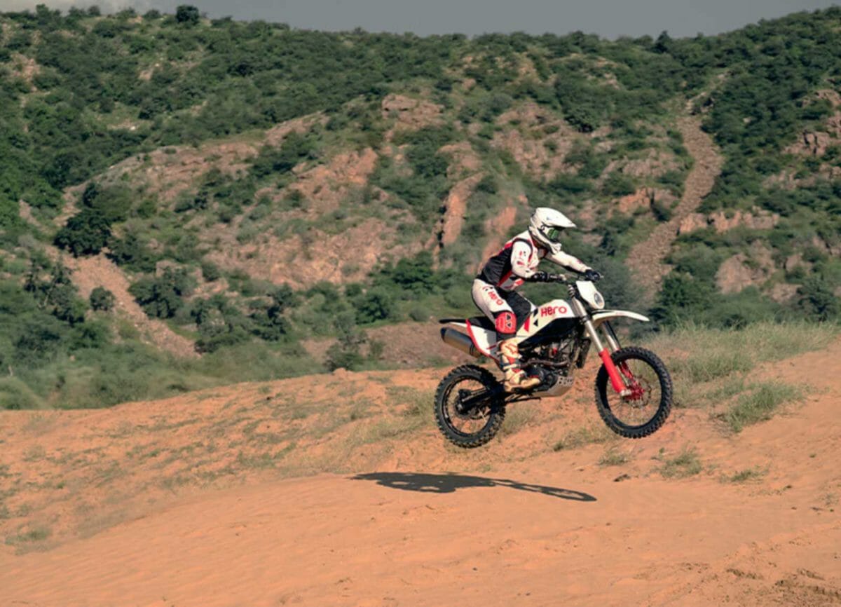 Hero MotoSport Xpulse Rally 200 Jump