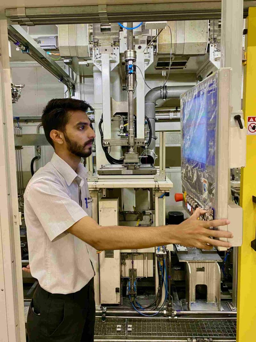 _India’s Amaan Shaikh honoured at Volkswagen Group’s global ‘Best Apprentice Award 2021