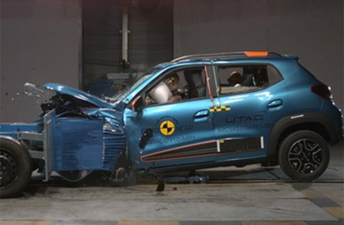 Renault Kwid EV Frontal Off Set Impact