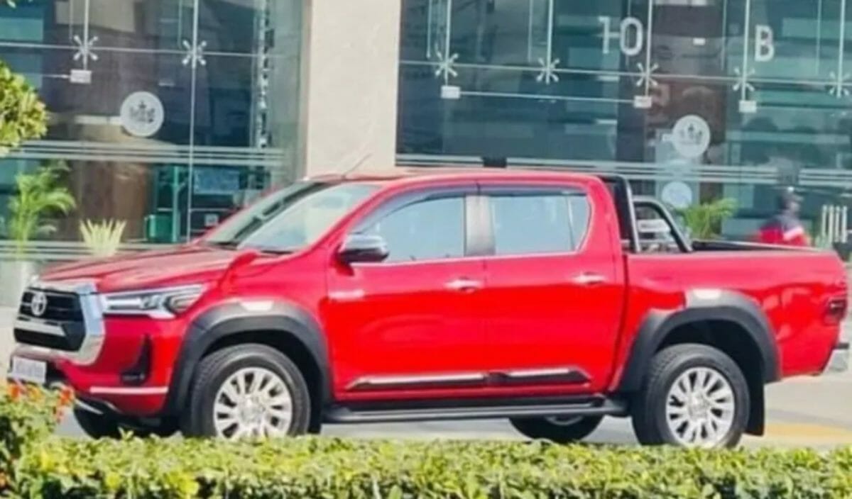 Toyota Hilux Spy Shot 5