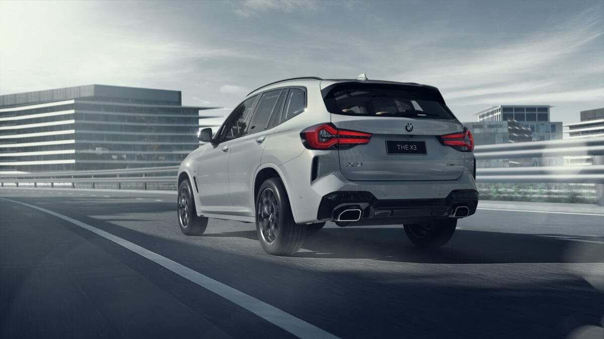 2022 BMW X3 Rear Profile