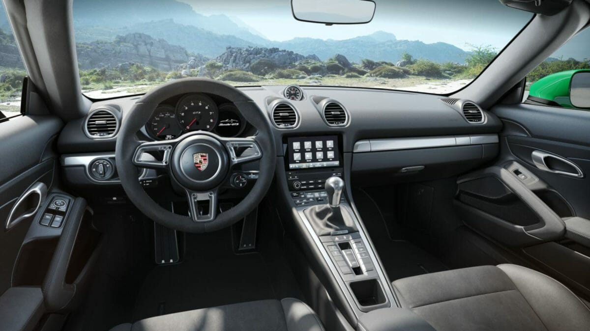 Porsche 718 Boxter GTS 4.0 Interiors
