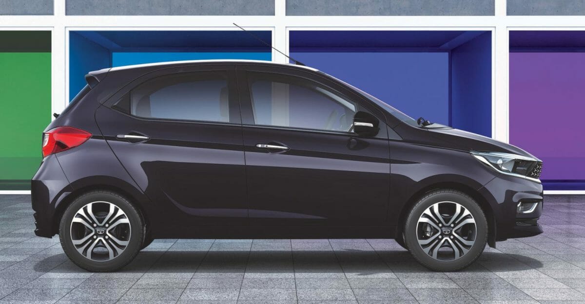 Tata Tiago iCNG Side Profile