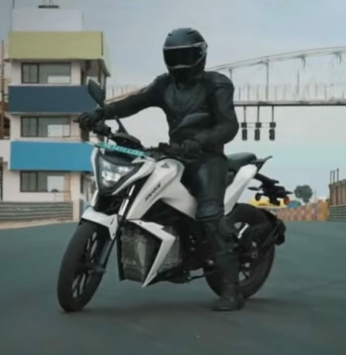 Tork Kratos on track