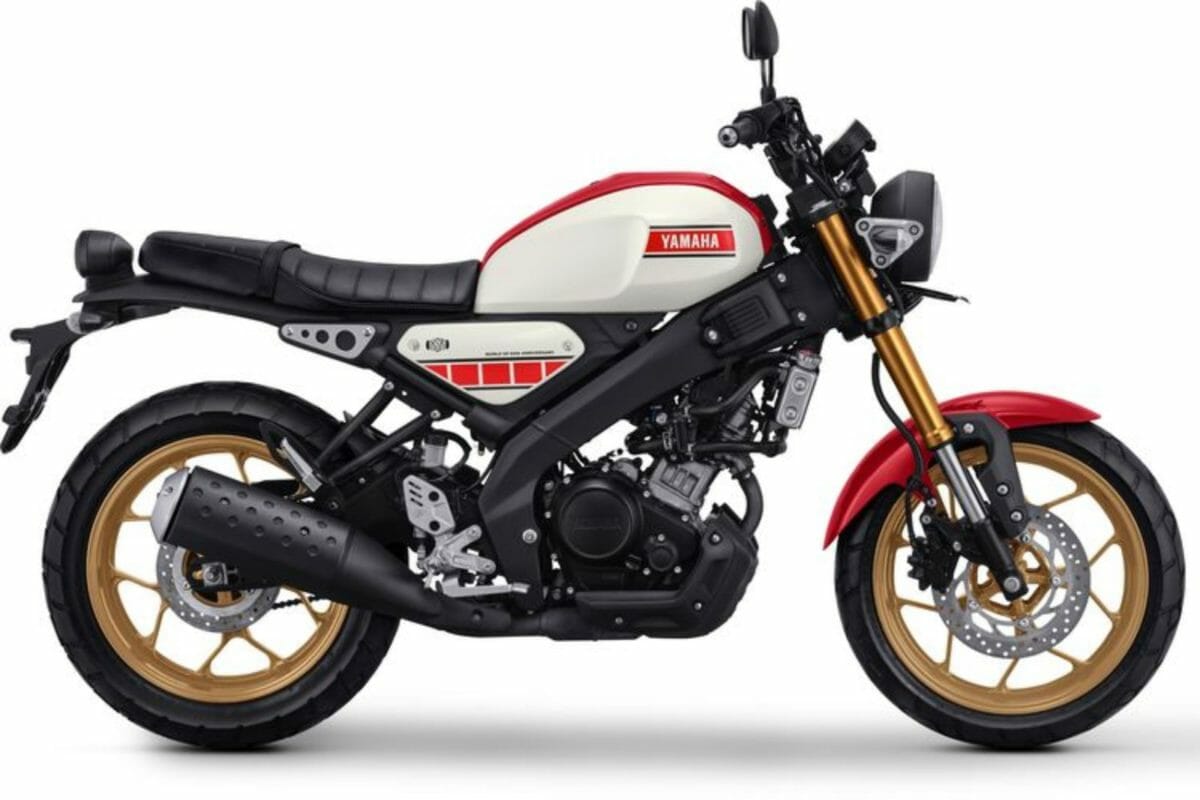 Yamaha XSR 155 WGP Edition Side Profile