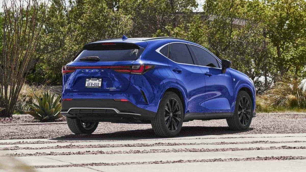 2022 lexus nx rear (1)