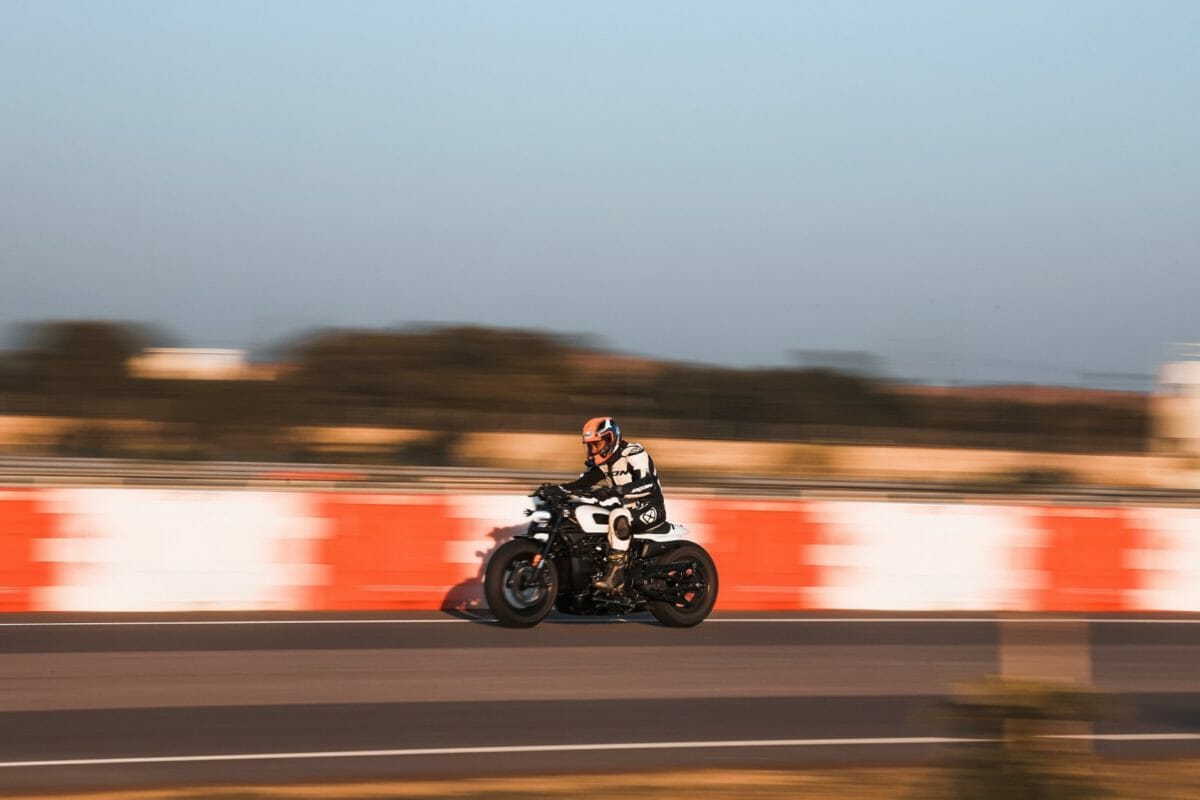 Harley DavidsonSportster S Endurance test image 2