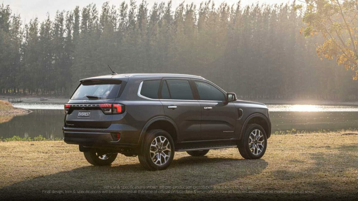 2023 ford everest titanium rear