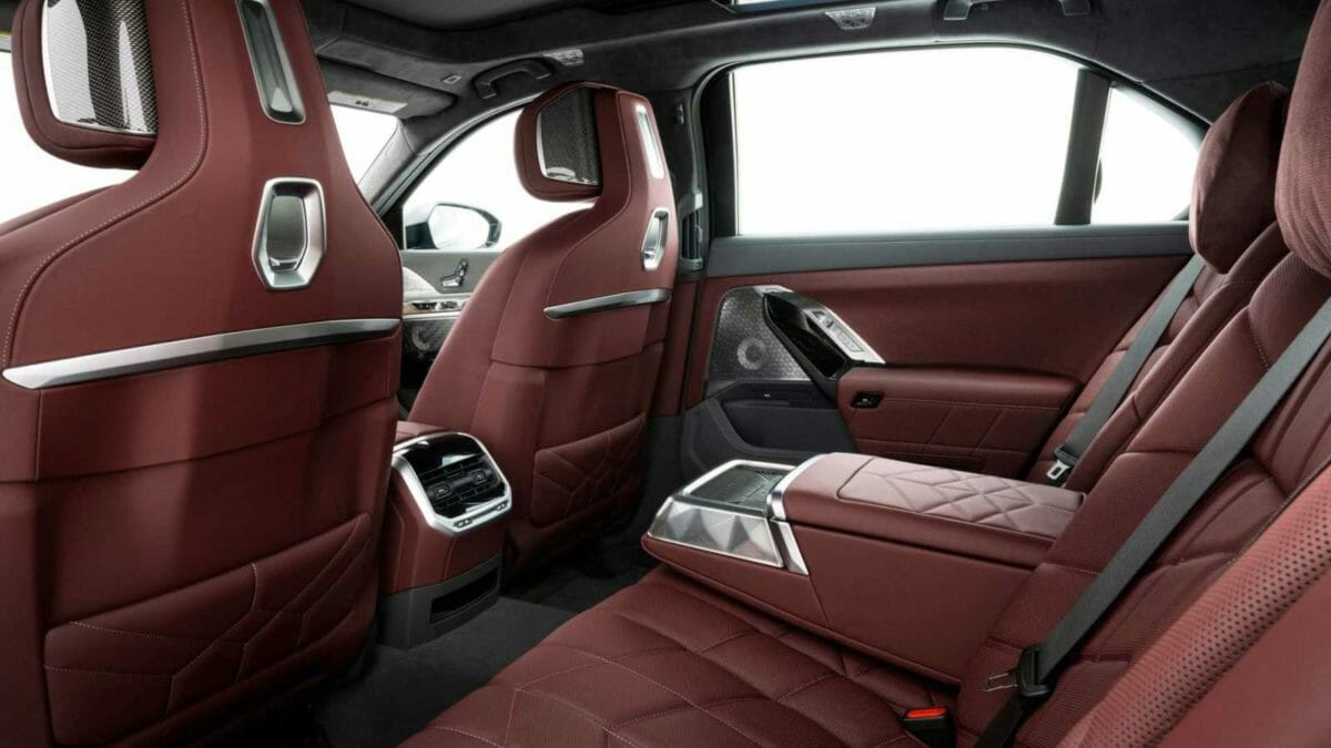 2022 BMW 7 Series rear seats