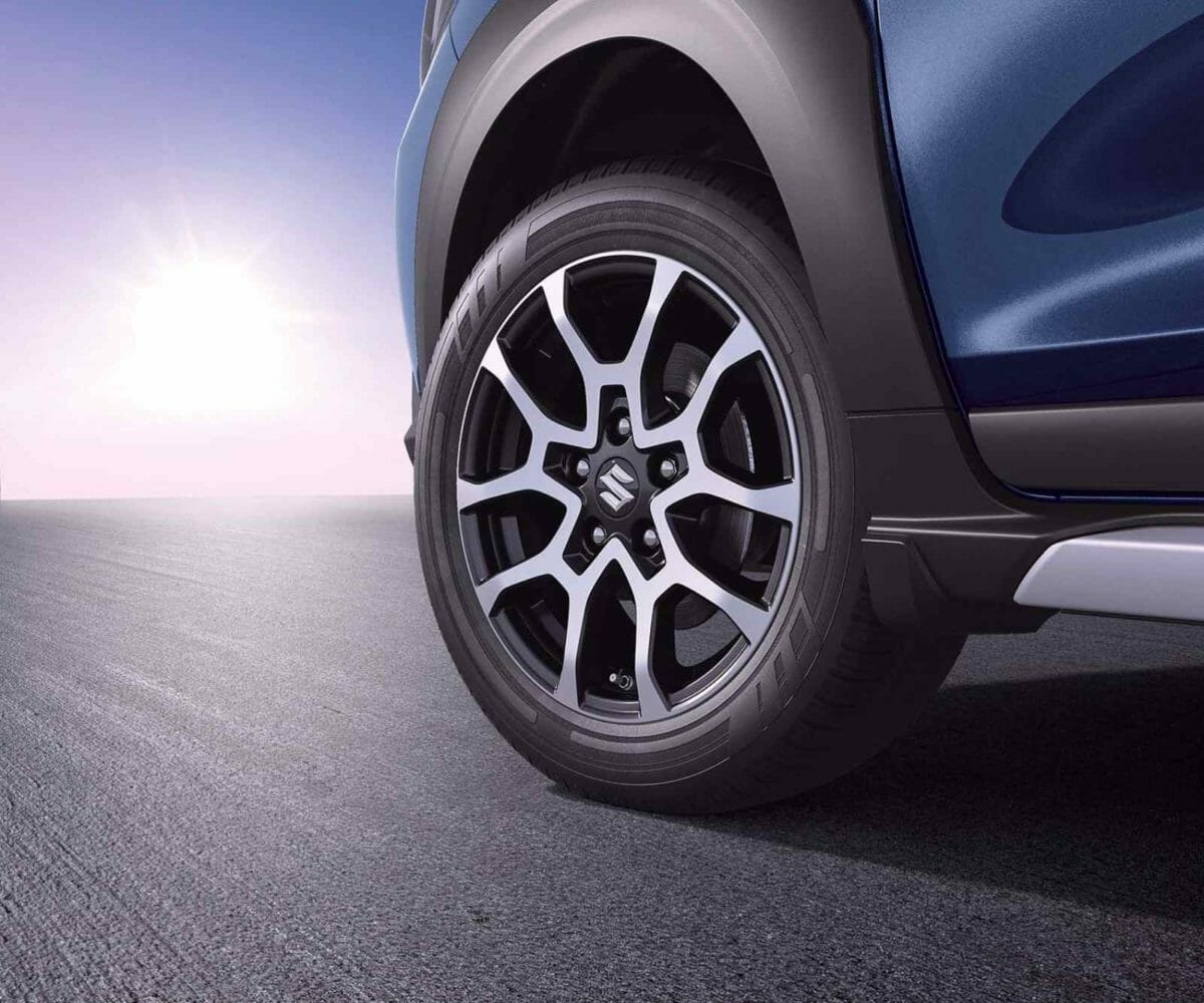 2022 maruti suzuki xl6 facelift wheels