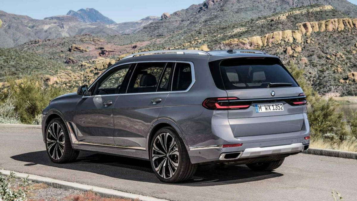 2023 bmw x7 facelift rear